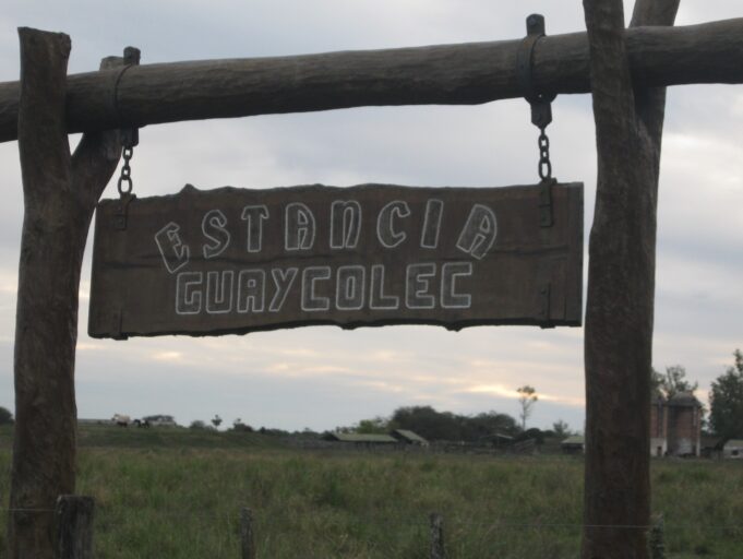 Aclaran que el caso positivo de COVID corresponde a la estancia Guaycolec, no a la reserva