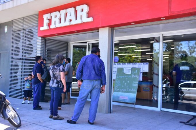 El Gobierno provincial extendió el acuerdo con la red de carnicerías