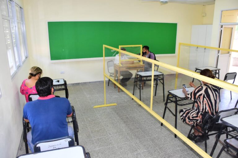 «Aula Cuidada y Segura»: La EPET N° 1 creó un sistema para que sus estudiantes estén protegidos en el contexto de pandemia