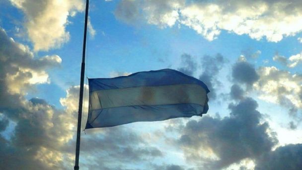 Formosa adhirió al decreto nacional de tres días de duelo por la muerte de Carlos Saúl Menem