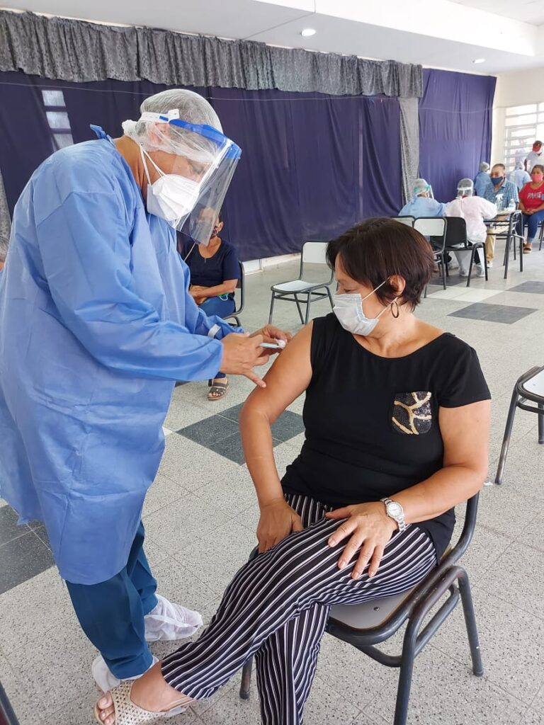 Nuevo envío de vacunas contra el COVID 19 será para docentes de la Delegación Zonal Clorinda