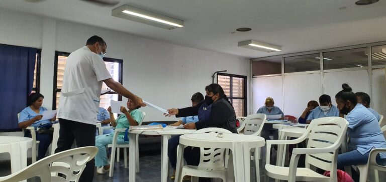 Capacitación para agentes sanitarios de los efectores de la zona centro oeste