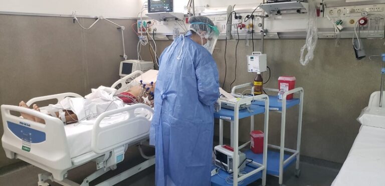 COVID 19: 31 personas están internadas en terapia intensiva con asistencia respiratoria mecánica