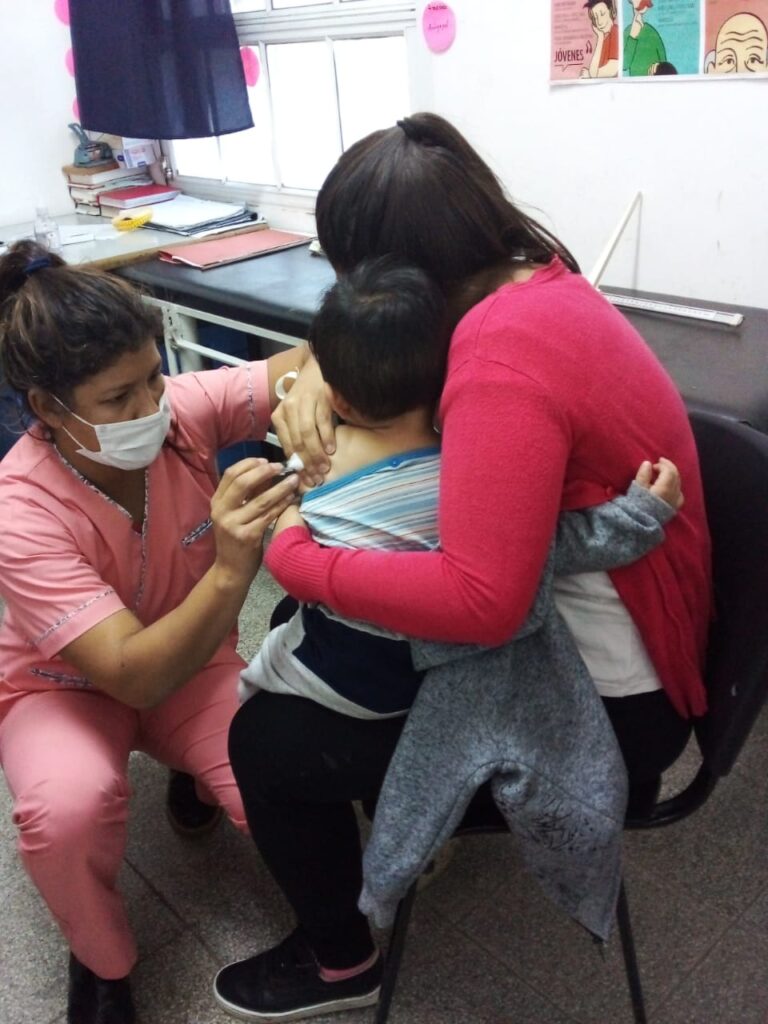 Mojón de Fierro inició el plan de vacunación antigripal