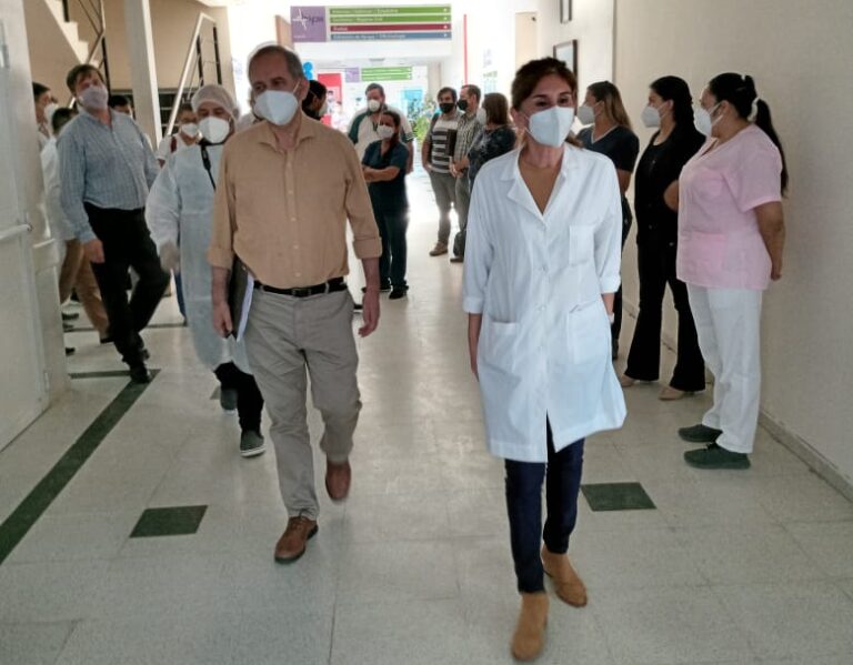 Gómez encabezó recorrida y capacitación en Hospital Cruz Felipe Arnedo de Clorinda