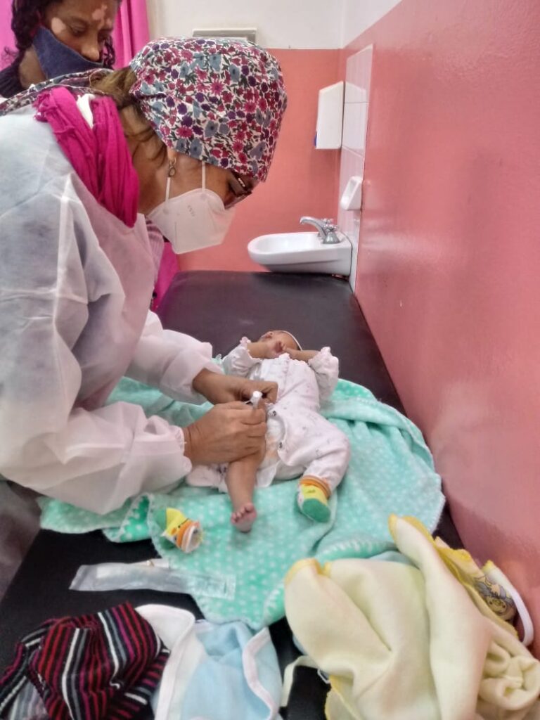 En el Centro de Salud Luis María Codda reforzaron la inmunización anual destinada a los prematuros