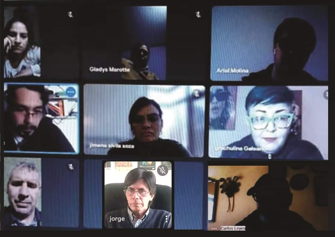 Autoridades del INT en reunión virtual con teatristas locales