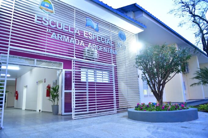 Insfrán inaugura nueva escuela y alcanza las 1394 obras educativas concretadas en su gestión