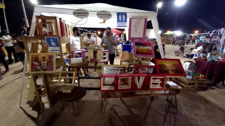 Fue un éxito la primera feria de emprendedores de Ingeniero Juárez