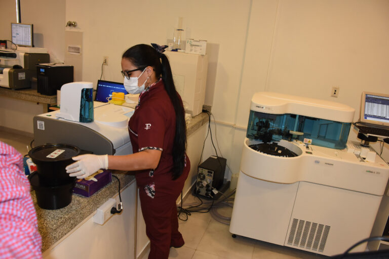 Resaltaron que en pandemia, se robusteció el sistema de salud provincial