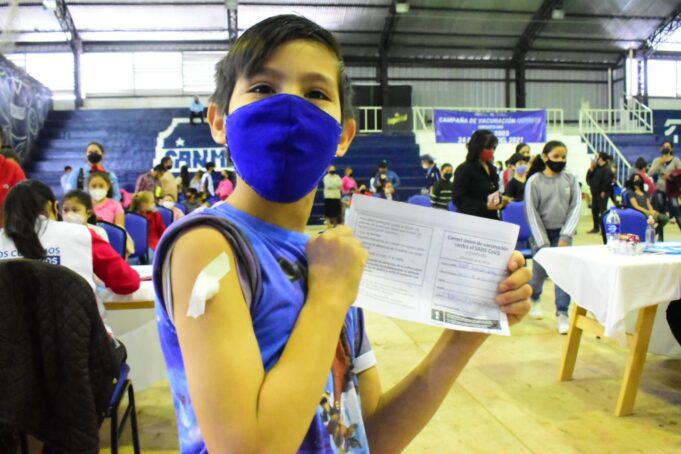 Capital: Niños de 8 a 11 años reciben segunda dosis de Sinopharm