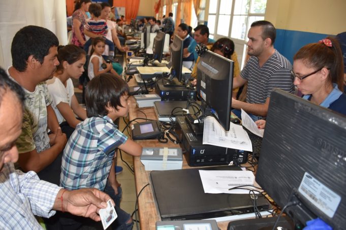 El domingo de elecciones se podrán retirar nuevos DNI por todas las oficinas del Registro Civil