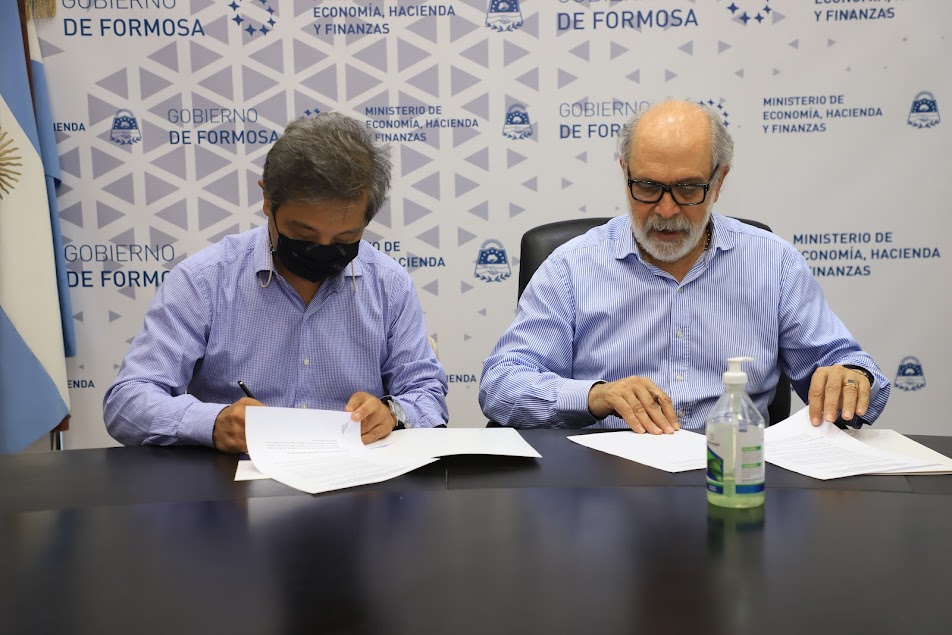 El Gobierno Provincial y Banco Formosa suscribieron a una adenda para alentar al consumo en el marco del programa Soberanía Alimentaria