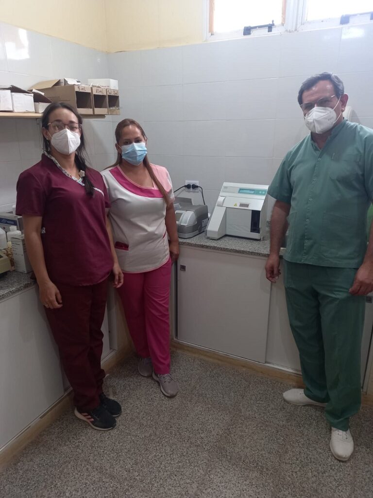 Incorporaron nuevos equipos al laboratorio del hospital El Potrillo