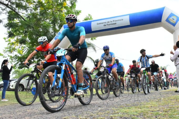 Laguna Blanca: Se realizó la 1ª edición de la Carrera Ciclística MTB “Desafío Río Pilcomayo”