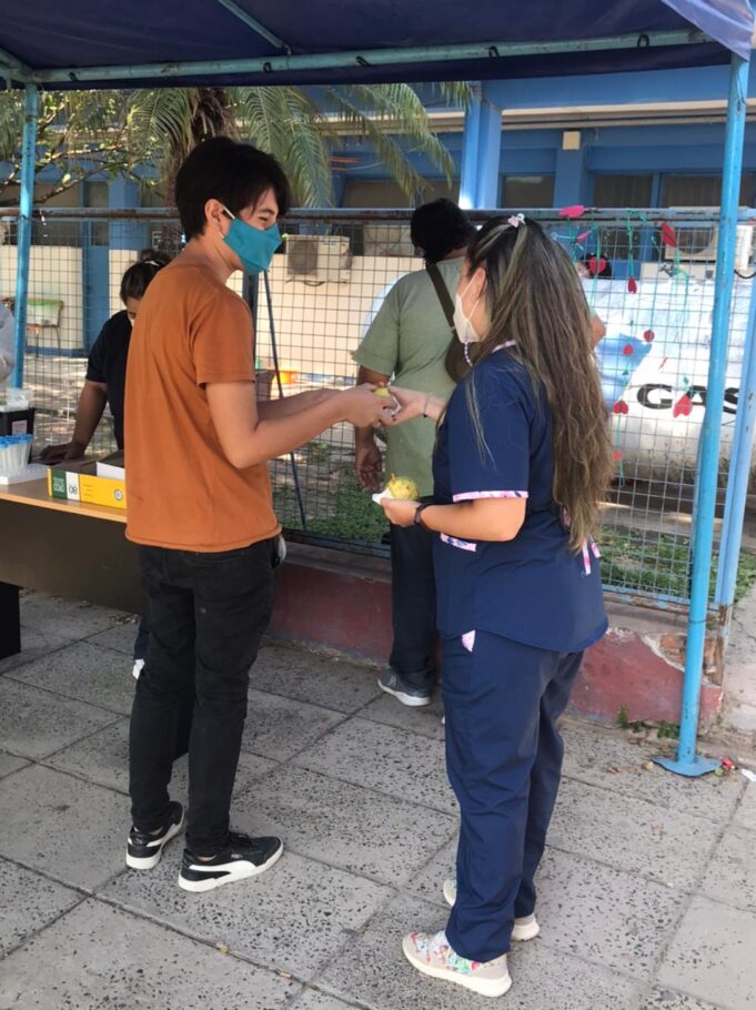 Hospital Central brindó educación sexual y alimentaria en el día de San Valentín