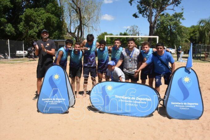 El equipo masculino de fútbol de playa de Herradura, representará a Formosa en los Juegos de Mar de Ajó