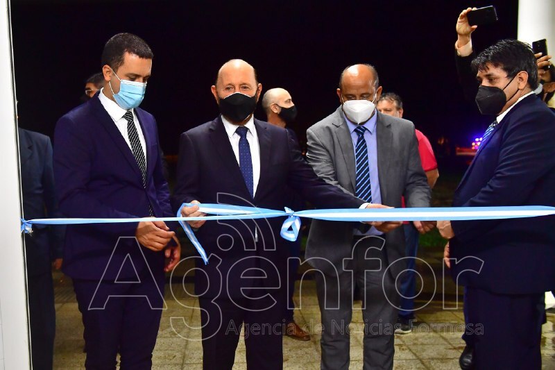 Insfrán inauguró el nuevo edificio del IUF en Laguna Blanca