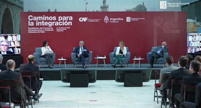 Insfrán participó de la presentación del Reporte de Economía y Desarrollo 2021 de la CAF