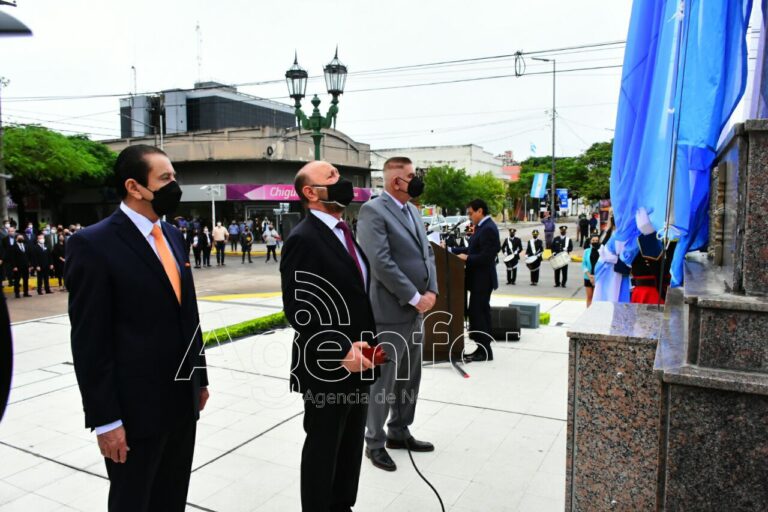 Insfrán presidió emotivo acto en conmemoración del 143º aniversario de la fundación de Formosa