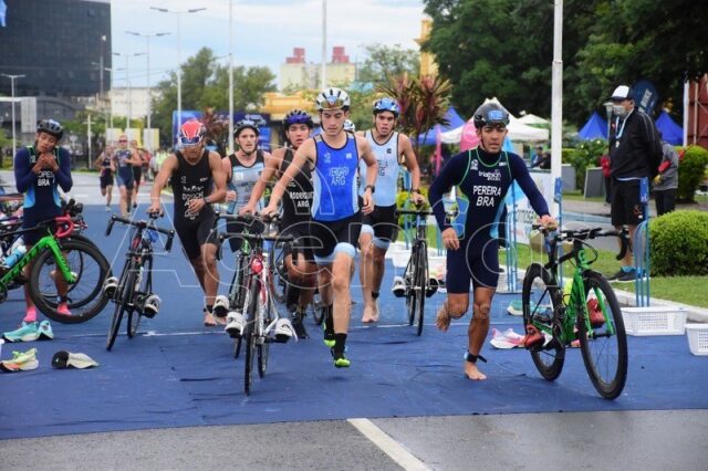 Se abrió el Campeonato Suramericano y Copa Panamericana de Triatlón en Formosa