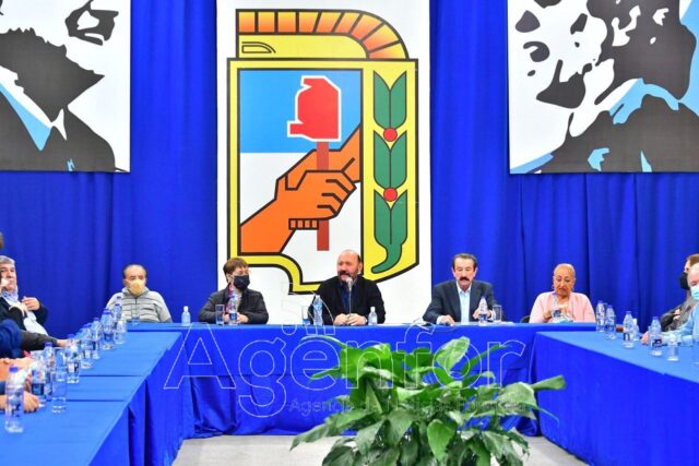 Insfrán convocó a elecciones partidarias internas del PJ para julio