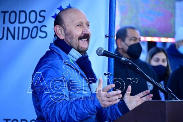El gobernador Gildo Insfrán encabezó&nbsp;la segunda edición de éste año del operativo solidario “Por Nuestra Gente, Todo” (OPNGT), este sábado 11, en horas de la mañana, en la EPEP N°501 del barrio Venezuela.