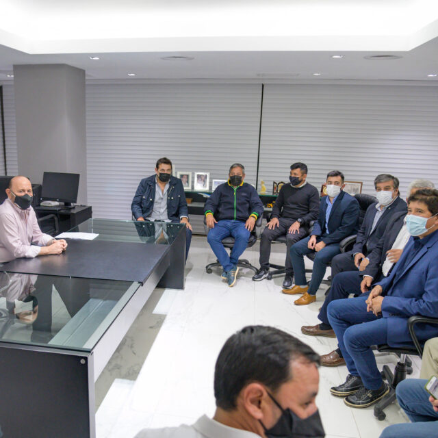 El gobernador Insfrán se reunió con funcionarios de Deportes del Norte Grande