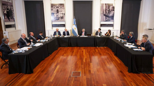 Insfrán participó de la cuarta reunión del Consejo Federal Hidrovía