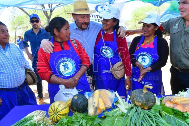 Por el 26°aniversario del PAIPPA, el gobernador compartió con productores del oeste formoseño