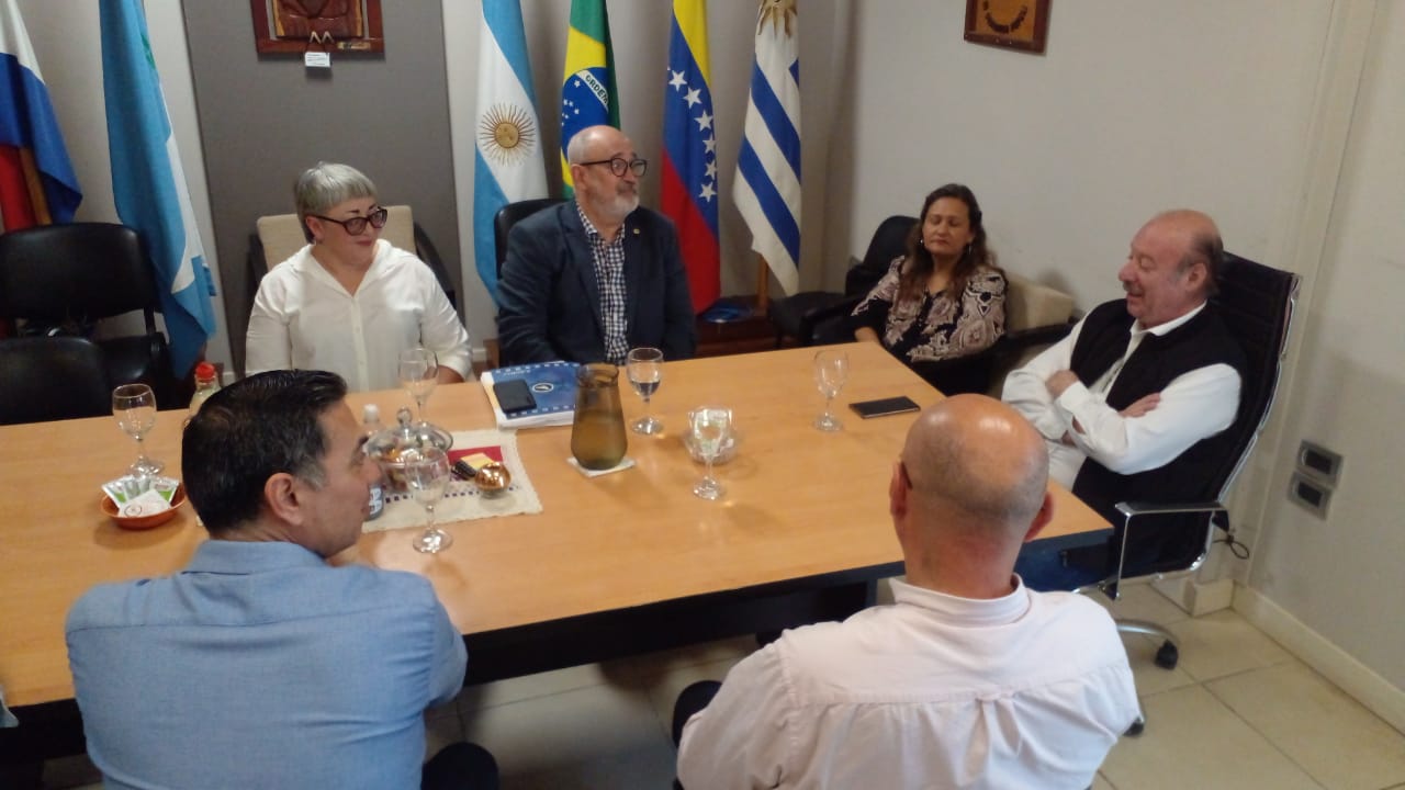 Convenio INT-UNaF: Diplomatura en Dramaturgia inaugurara plataforma de carreras on line