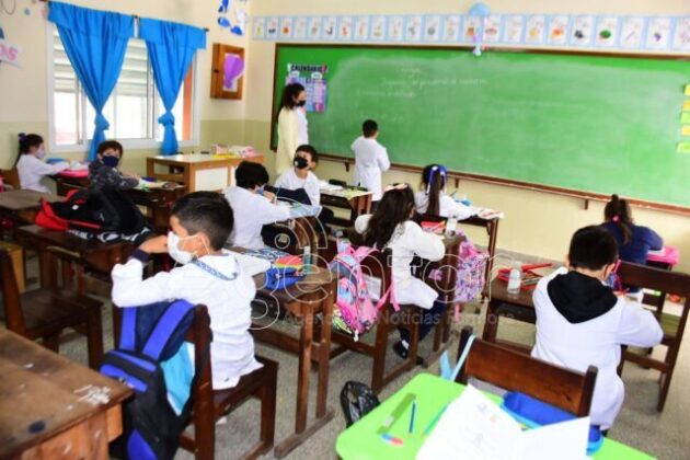 Ampliación horaria: 60 mil estudiantes primarios tendrán cinco horas de clases