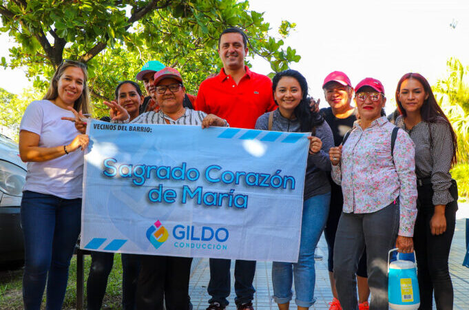 Eber Solís acompañó a niños y niñas en la colonia de vacaciones