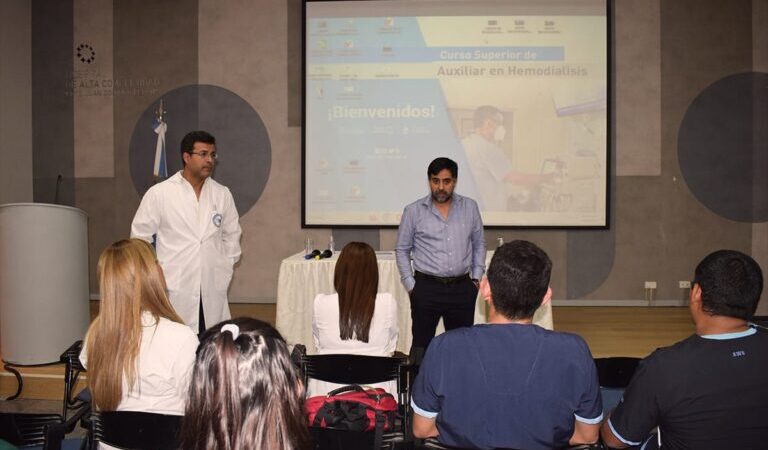 Con muy buenas expectativas el HAC dio inicio al Curso Superior de Auxiliar en Hemodiálisis