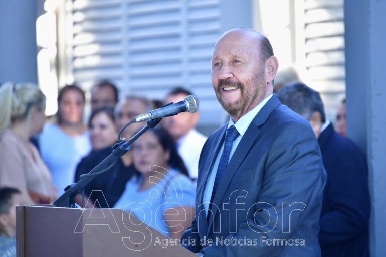 Gildo Insfrán inauguró la obra educativa número 1.464 de su gestión como gobernador