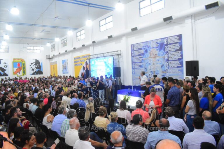El gobernador Gildo Insfrán estuvo en la presentación del libro “Formosa, modelo y proyecto”