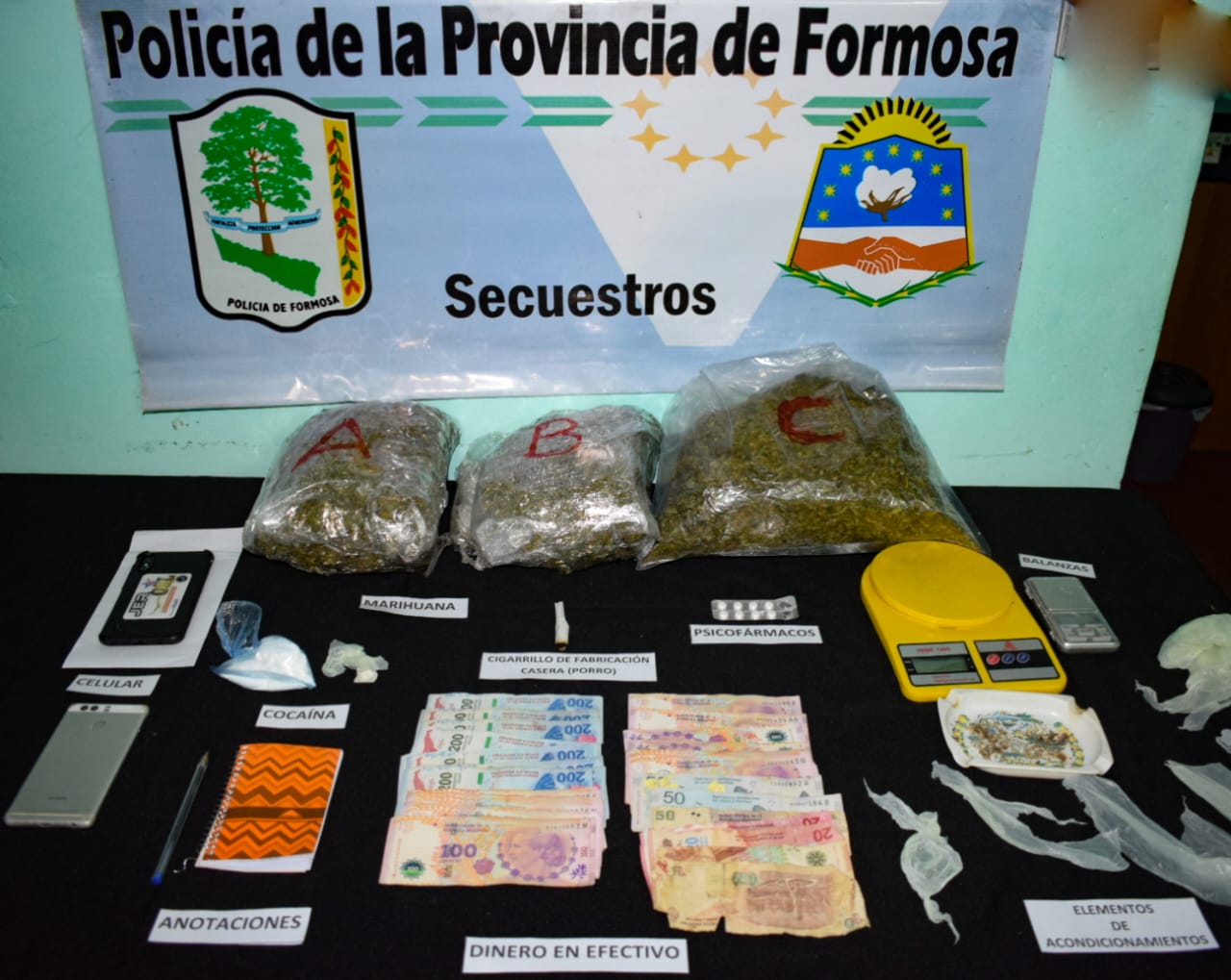 Procedimiento anti narco en el 7 de Mayo