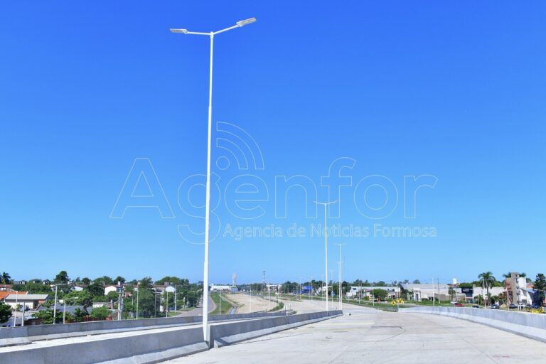 Ponen a punto la iluminación del puente sobreelevado de la avenida Néstor Kirchner y Gendarmería Nacional