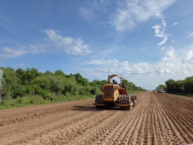 Avanza la obra de pavimentación de la ruta provincial N° 23