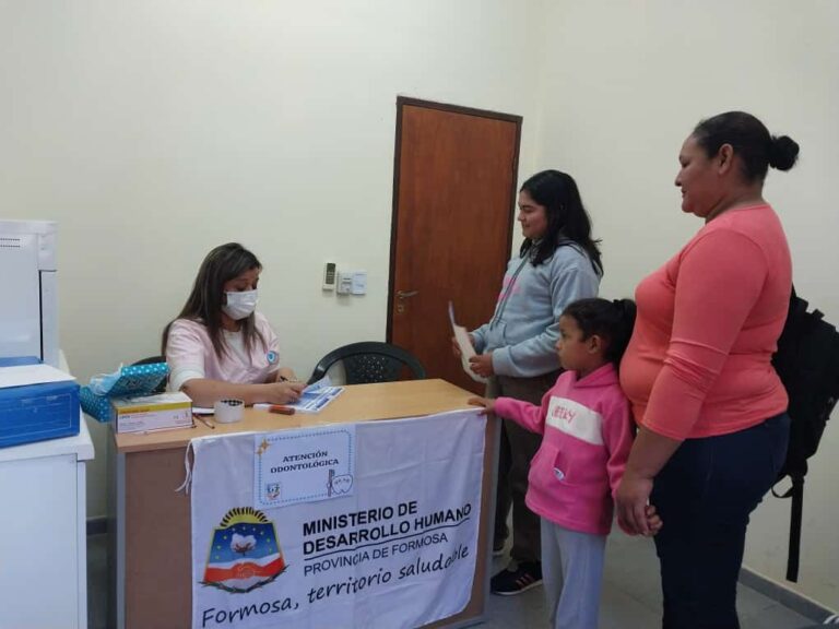Vecinos de Colonia Apayerey recibieron completos servicios de salud