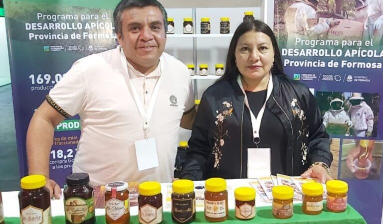 Productores y técnicos de Formosa participaron en el primer Encuentro Apícola Federal
