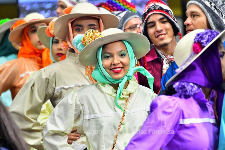 Más de 2.400 bailarines le dan el marco al XVI Encuentro Provincial Formosa Siempre Danza