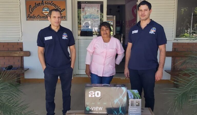 Provisión de nuevos equipos informáticos para los centros de salud de Guadalcázar y de Posta Cambio Zalazar