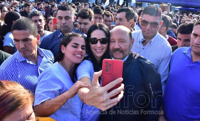 En un nuevo OPNGT, el gobernador Insfrán fue recibido por cientos de vecinos