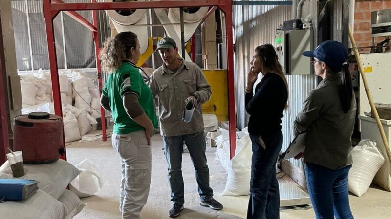 El MPyA visitó empresas agropecuarias de la provincia
