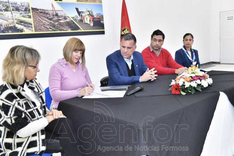 Firmaron convenios para cursos de capacitación para trabajadores viales
