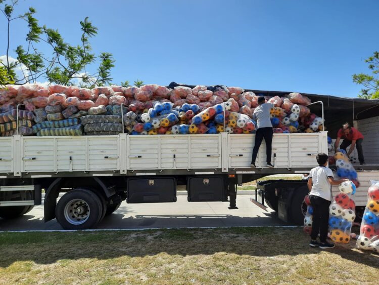 Río Muerto: Delegación Zonal recibió los juguetes que serán entregados en las escuelas por el Mes de las Infancias