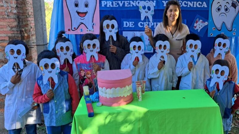 Educación bucodental para escolares de la colonia La Primavera