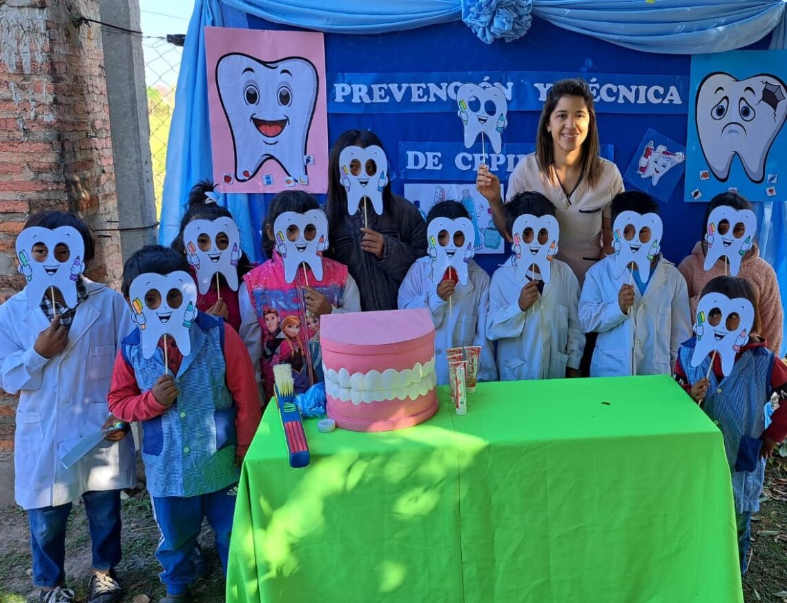 Educación bucodental para escolares de la colonia La Primavera