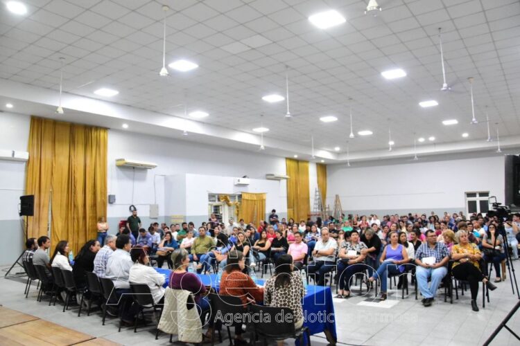 Autoridades y vecinos se reunieron en el marco del OPNGT